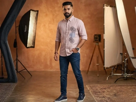 Dusty pink linen shirt with subtle embroidery soft and comfortable